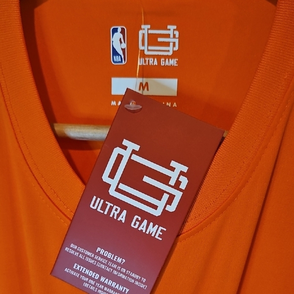 New York Knicks Basketball NBA Orange Long Sleeve Shirt Sz.M NWT - Picture 3 of 4